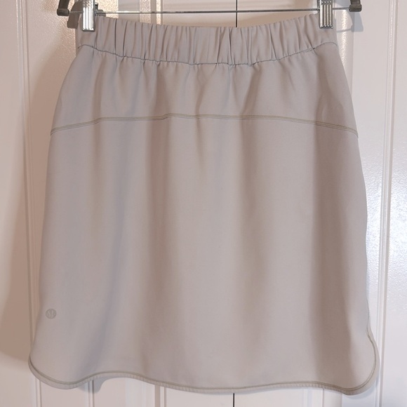 Lululemon On the Fly Skirt Silverstone Size 8 - Picture 6 of 7